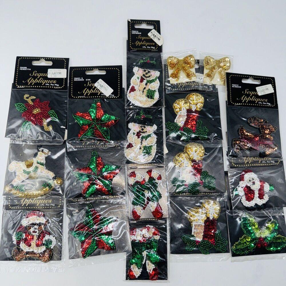 1‎ NEW Christmas Sequin Patch Motif Santa Star Candles Holly Horse Snowman Bear